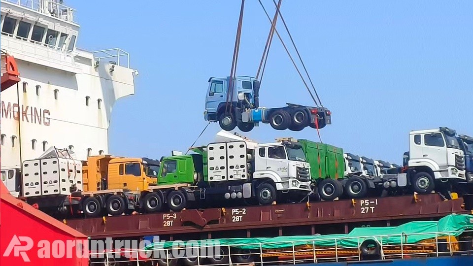 Los camiones tractores HOWO 6x4 destinados a Togo han superado la inspección de fábrica y han sido enviados.