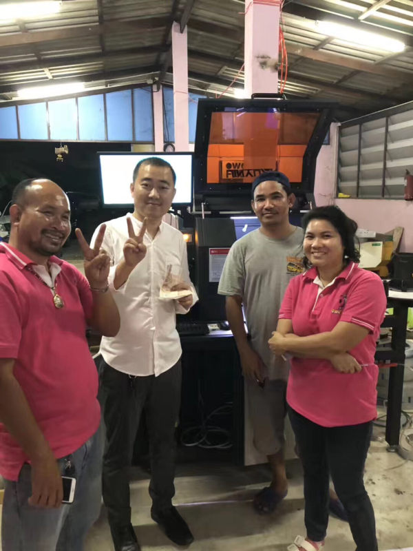 Компания Chiang Mai Creations производит деревянные украшения с помощью резных станков с ЧПУ из Джиньюань.