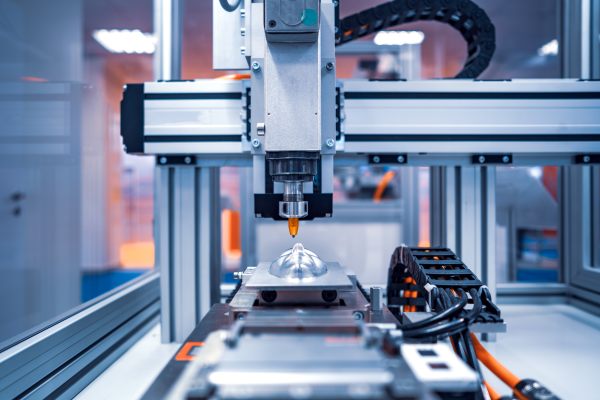 Chiku.com_Лазерная резка металла с ЧПУ, современные промышленные технологии. Небольшая глубина резкости. Внимание - - Реалистичная съемка в сложных ситуациях. _Фотография № 20105457(1)