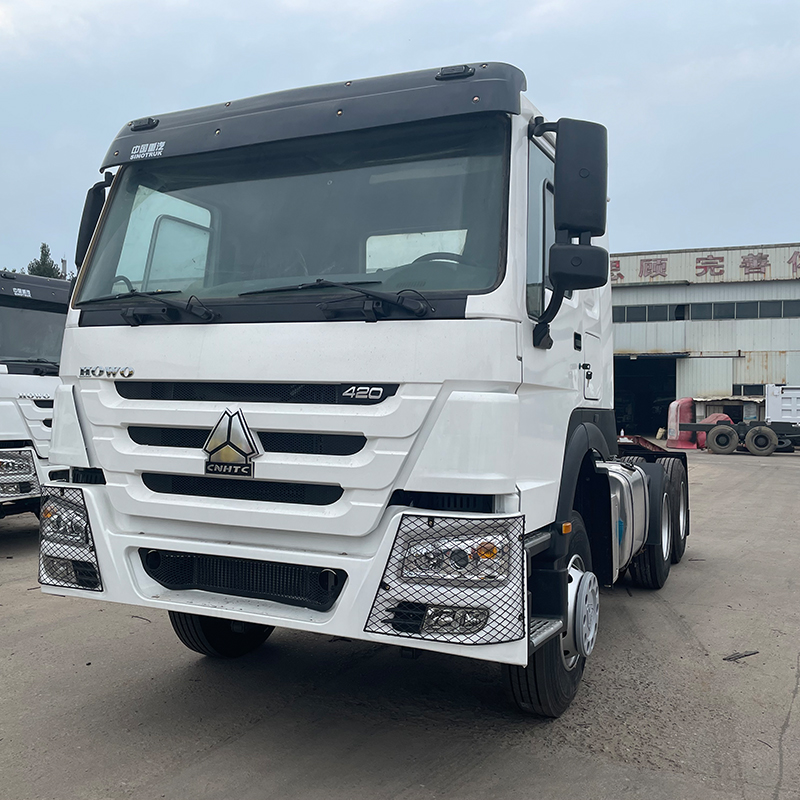 Caminhão trator HOWO 6x4