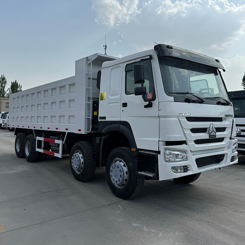 Caminhão Basculante HOWO 8x4