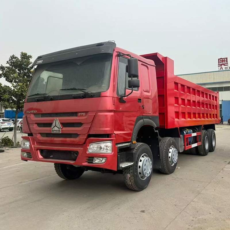 Caminhão Basculante HOWO 8x4