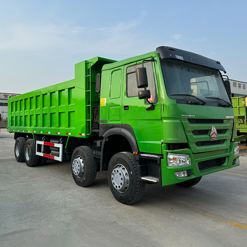 Caminhão Basculante HOWO 8x4