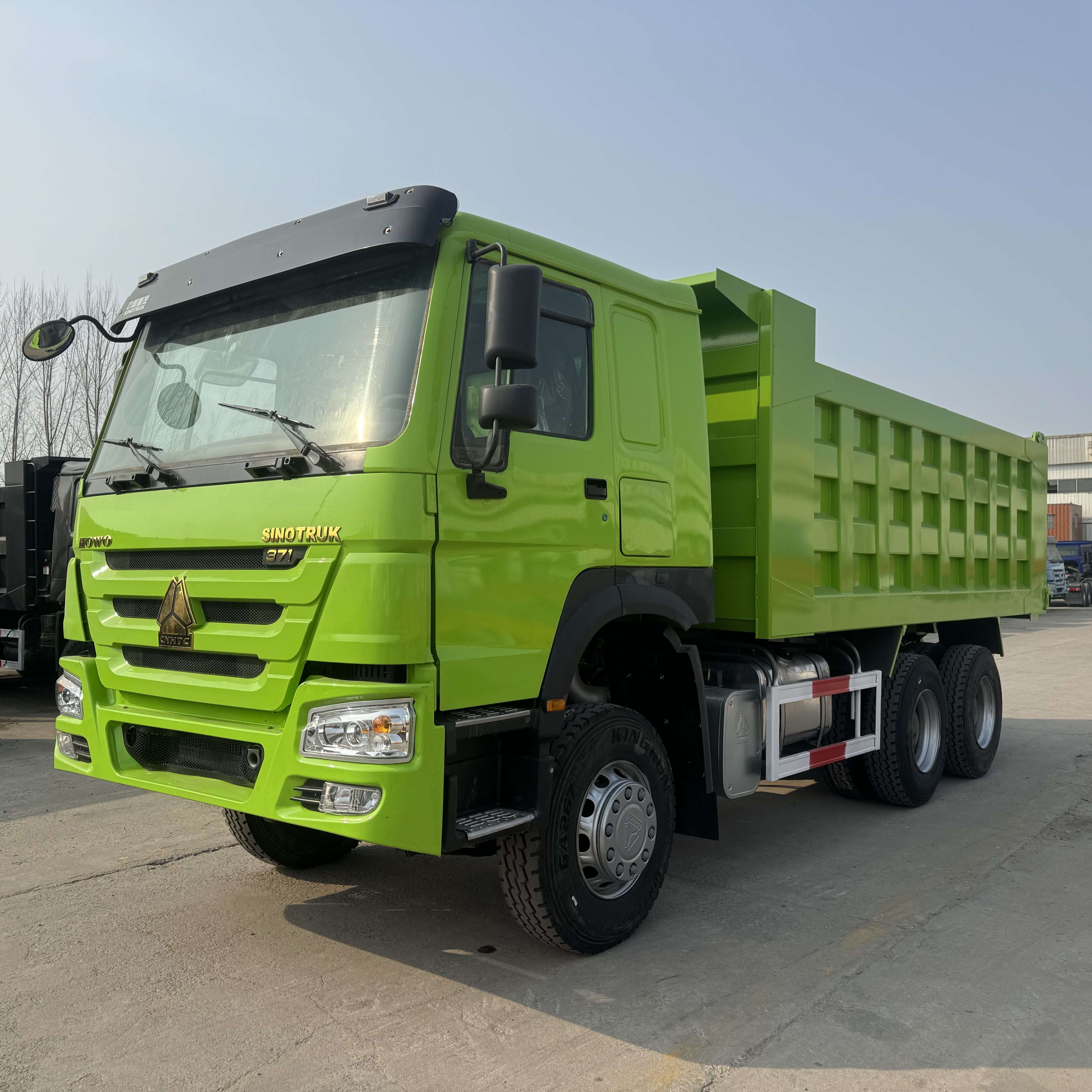 Caminhão basculante HOWO 6x4 à venda | Exportador certificado de caminhões pesados da China - Aurun