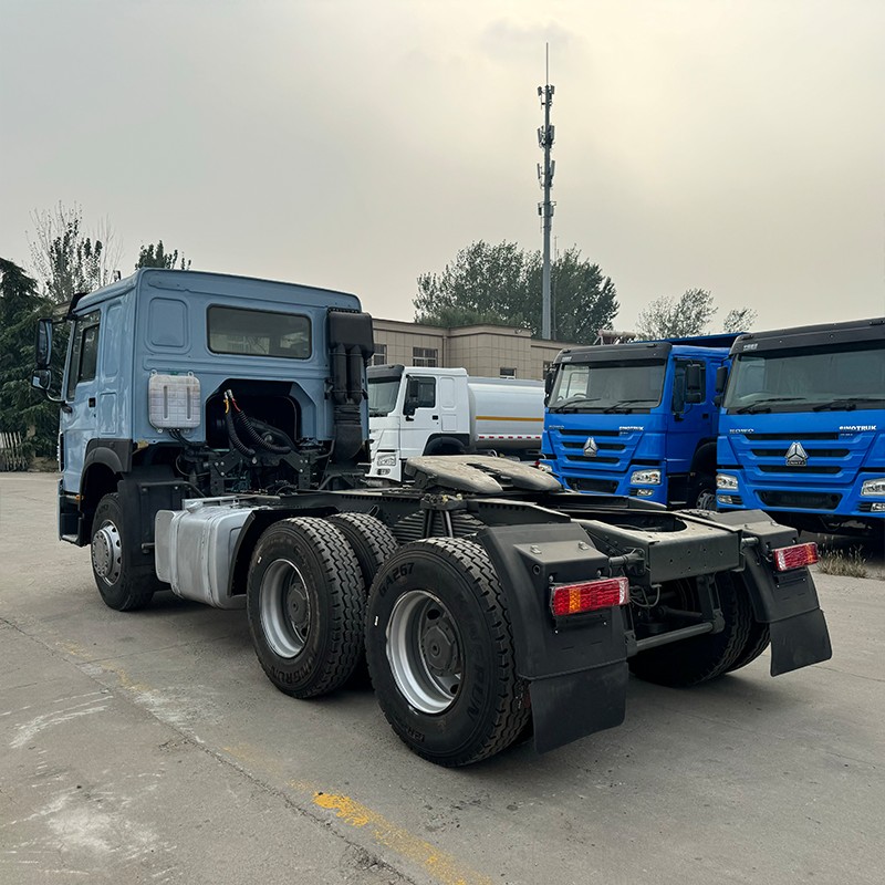 豪沃牵引浅蓝色详情2 豪沃牵引浅蓝色详情2