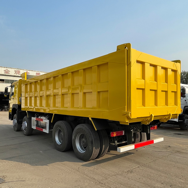 Caminhão basculante SINOTRUK HOWO 8x4: a solução definitiva para alta carga útil para mineração e engenharia global
