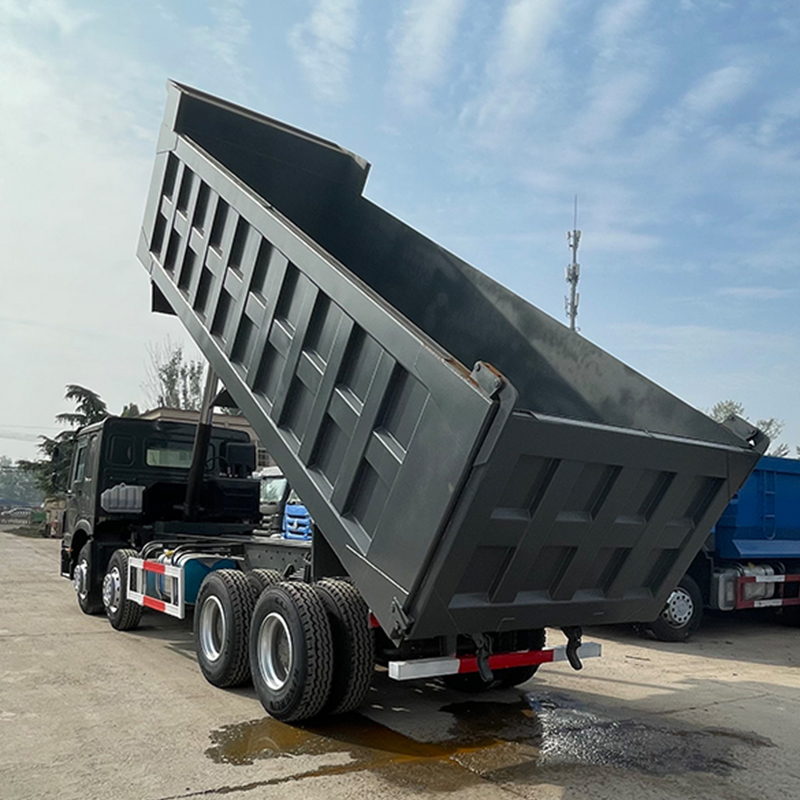 Caminhão Basculante Howo 8x4