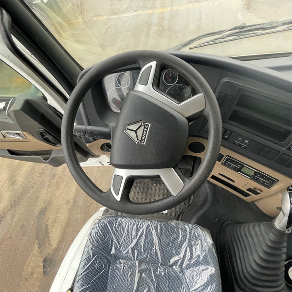 Ônix 6x4 auto-descarregável branco detalhes 8