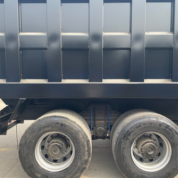 Shacman 6x4 basculante cinza detalhes 7