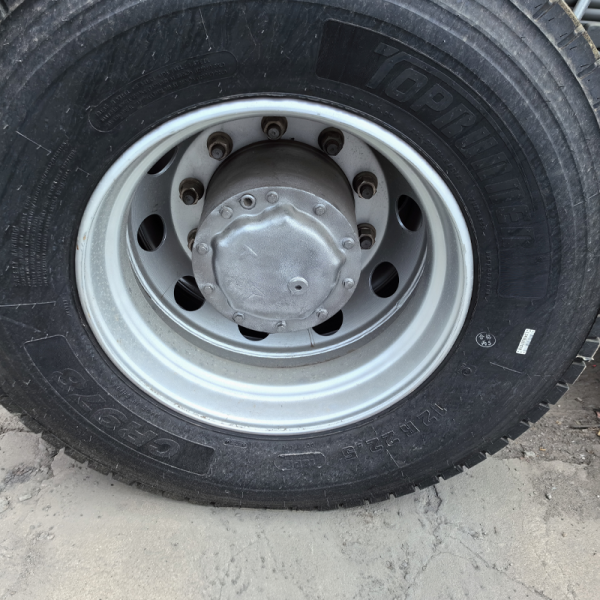 Shacman 4x4 trator laranja detalhes 8