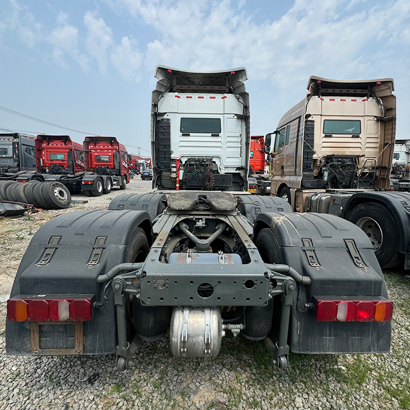 Caminhão Trator Sitrak