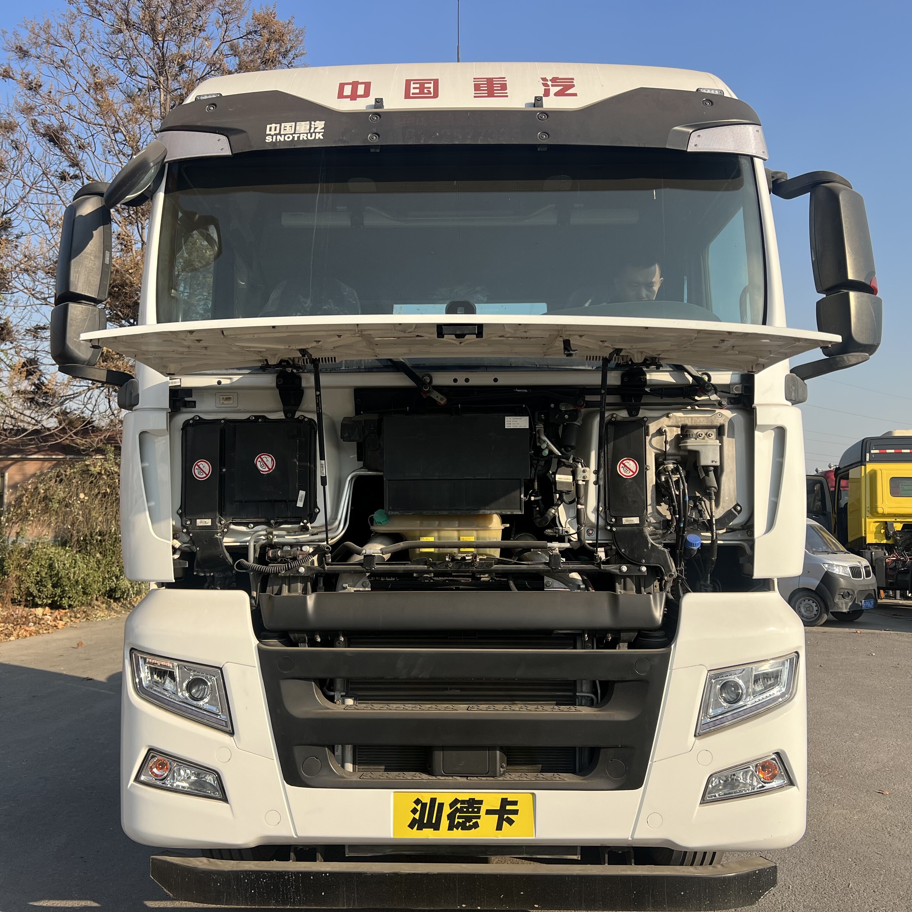 Cabeça Tratora Diesel SINOTRUK SITRAK C7H 4x2 Usada Eficiente Movimentador Primário Automático para Logística Regional