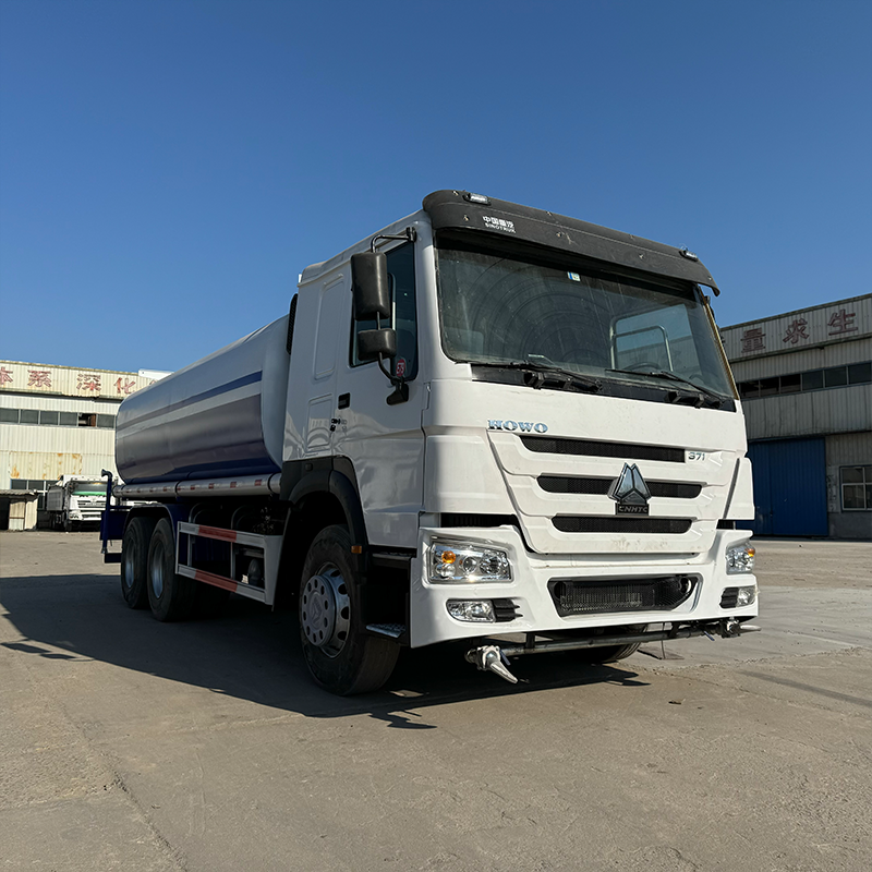 Caminhão de Água Howo