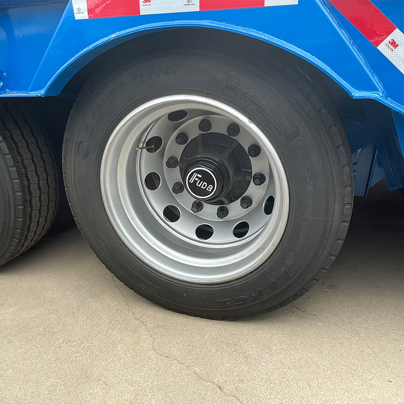 Modelo 2026 de Reboque Baixo com 3 Eixos