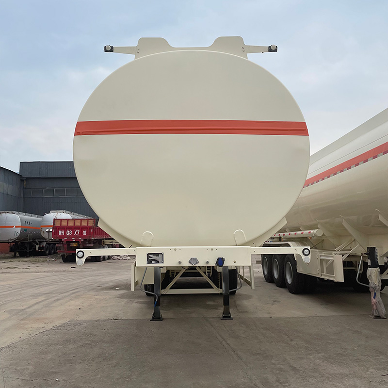 Reboque Tanque de Combustível 3 Eixos 40 m³