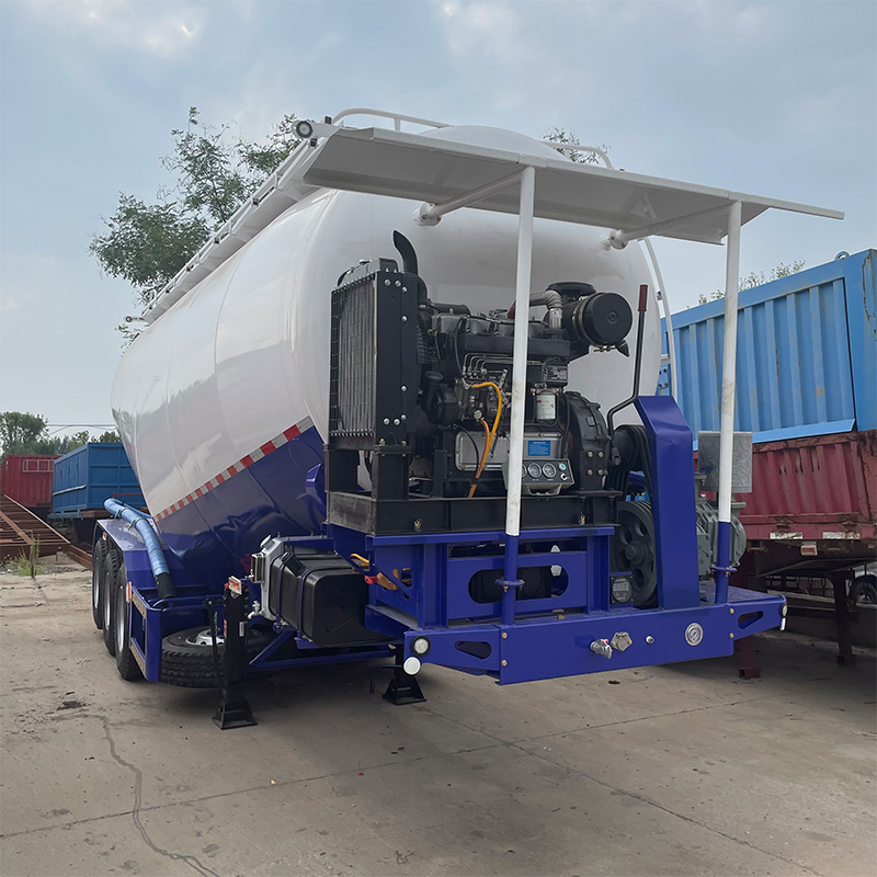 Reboque Tanque de Cimento Granel Pesado com 3 Eixos