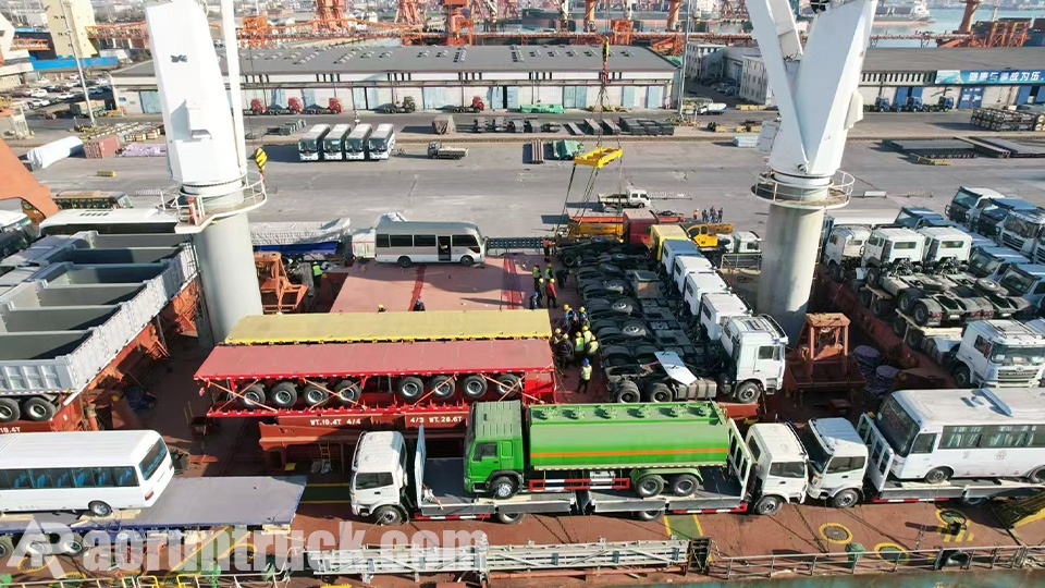 Caminhão-tanque HOWO 6x4 enviado com sucesso para a Namíbia