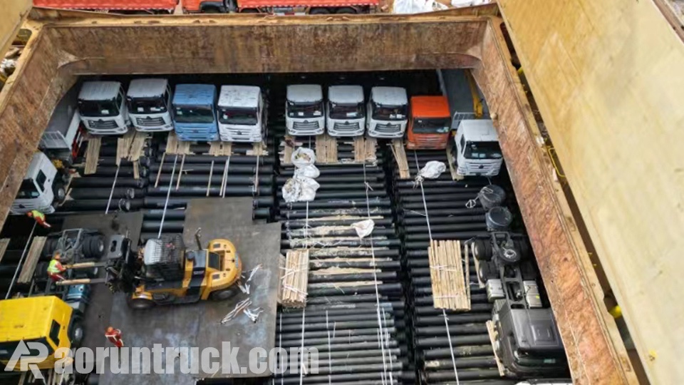 2 Unidades de Caminhões Tratores HOWO 6x4 Recondicionados Exportados para a Libéria