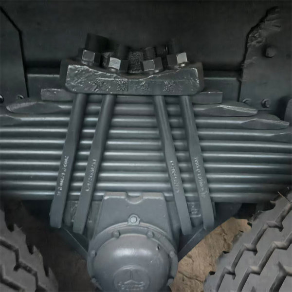 Howo TX 8x4 caminhão basculante branco detalhes 3