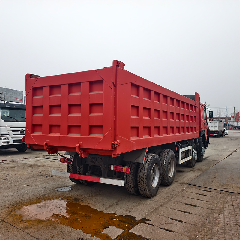 Caminhão Basculante Howo 8x4