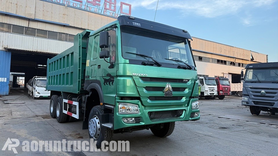 Caminhões basculantes HOWO 6x4 usados no Gana
