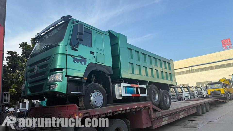 Caminhões basculantes Sinotruk HOWO 6x4 recondicionados exportados para Djibuti