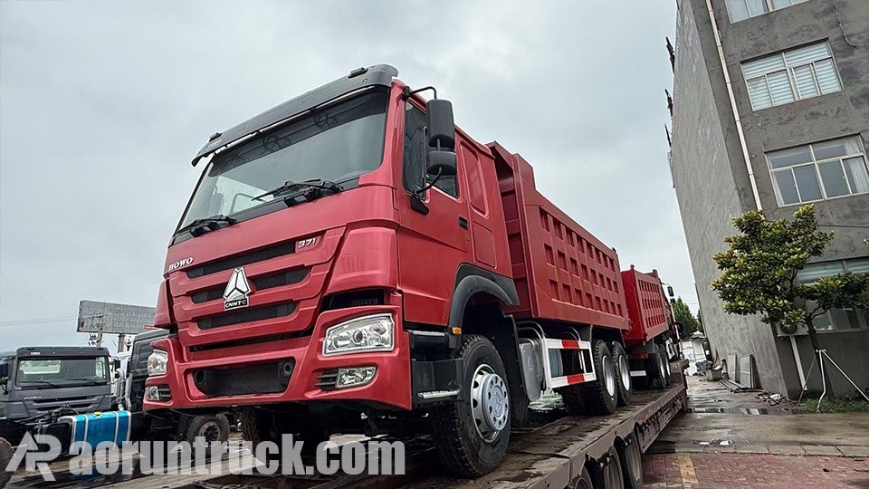 2 unidades de caminhões basculantes Sinotruk HOWO 6x4 despachadas para a Líbia 2 unidades de caminhões basculantes Sinotruk HOWO 6x4 despachadas para a Líbia