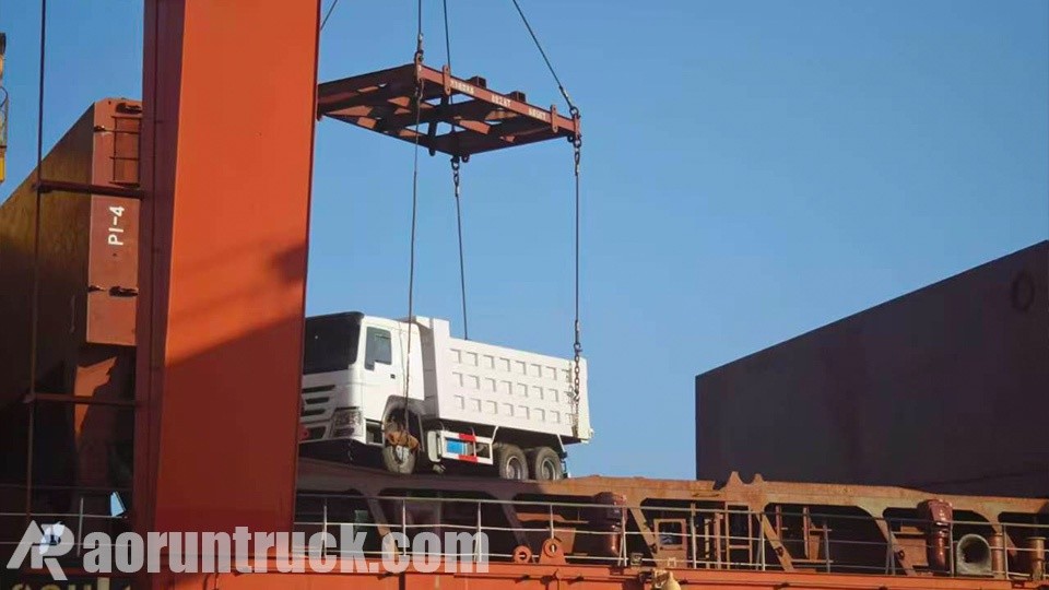 Basculante 6x4 de 10 rodas