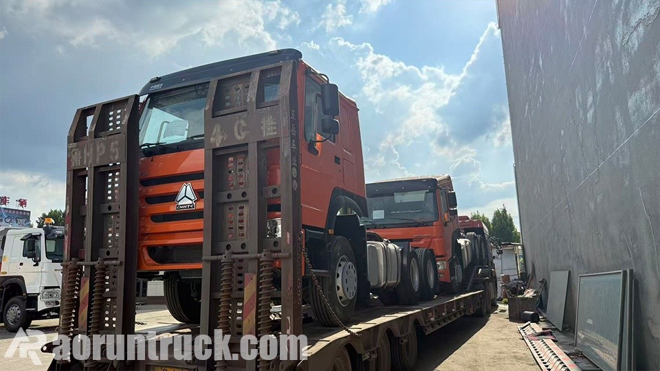 2 unidades de caminhões tratores SINOTRUK HOWO de 430 HP com motor Weichai despachadas para Camarões