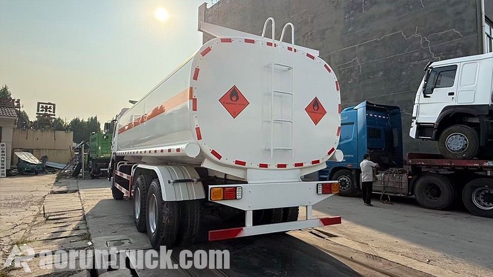 unidade tratora 6x4 aorun Cliente nigeriano audita a linha de produção do caminhão-trator Sinotruk Hohan 6x4 na fábrica da Aorun