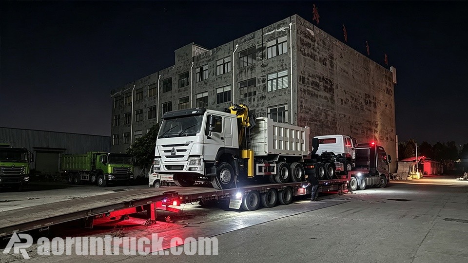 Empresa de mineração da RDC garante pedido conjunto de frota de cavalo mecânico Sinotruk Hohan e caminhão guindaste HOWO da fábrica Aorun