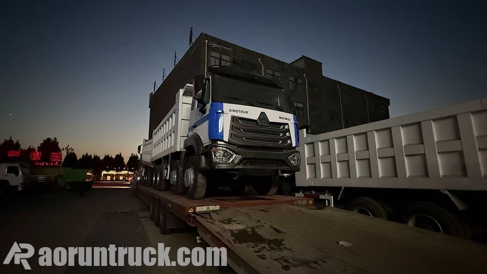 caminhão-trator HOWO NX para Madagáscar 2 Dois caminhões basculantes Sinotruk Howo-Hohan 8x4 enviados para Madagáscar.