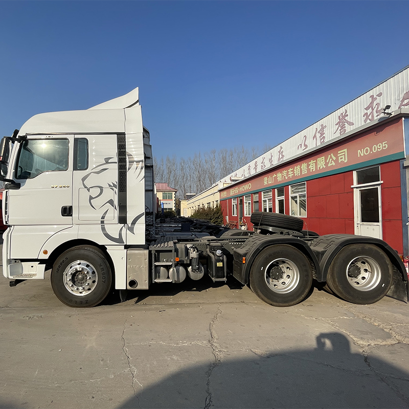 Camión tractor Sitrak