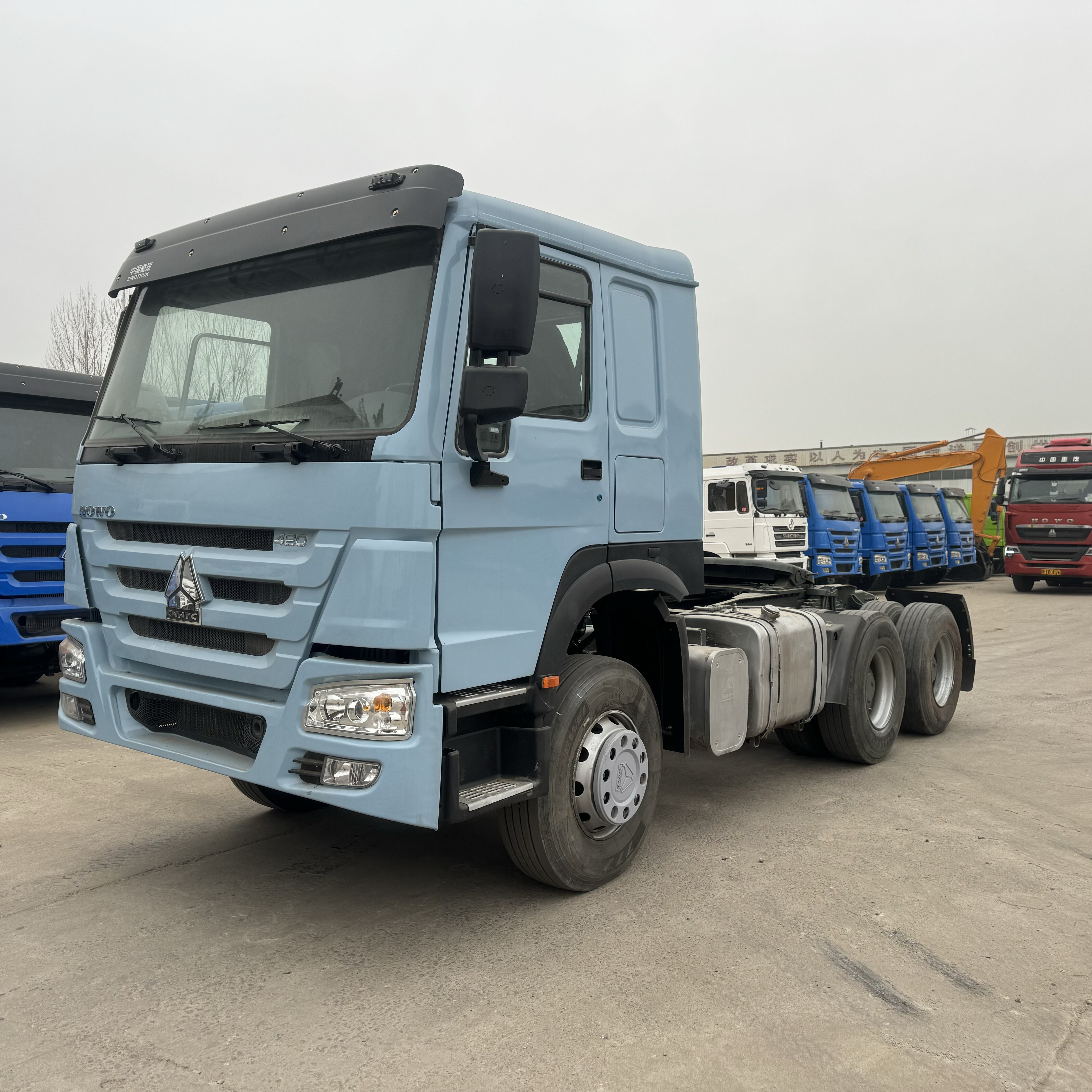 SINOTRUK HOWO Tractor Head 4x2, 6x4 Truck Head | 371HP-430HP Remolque de servicio pesado
