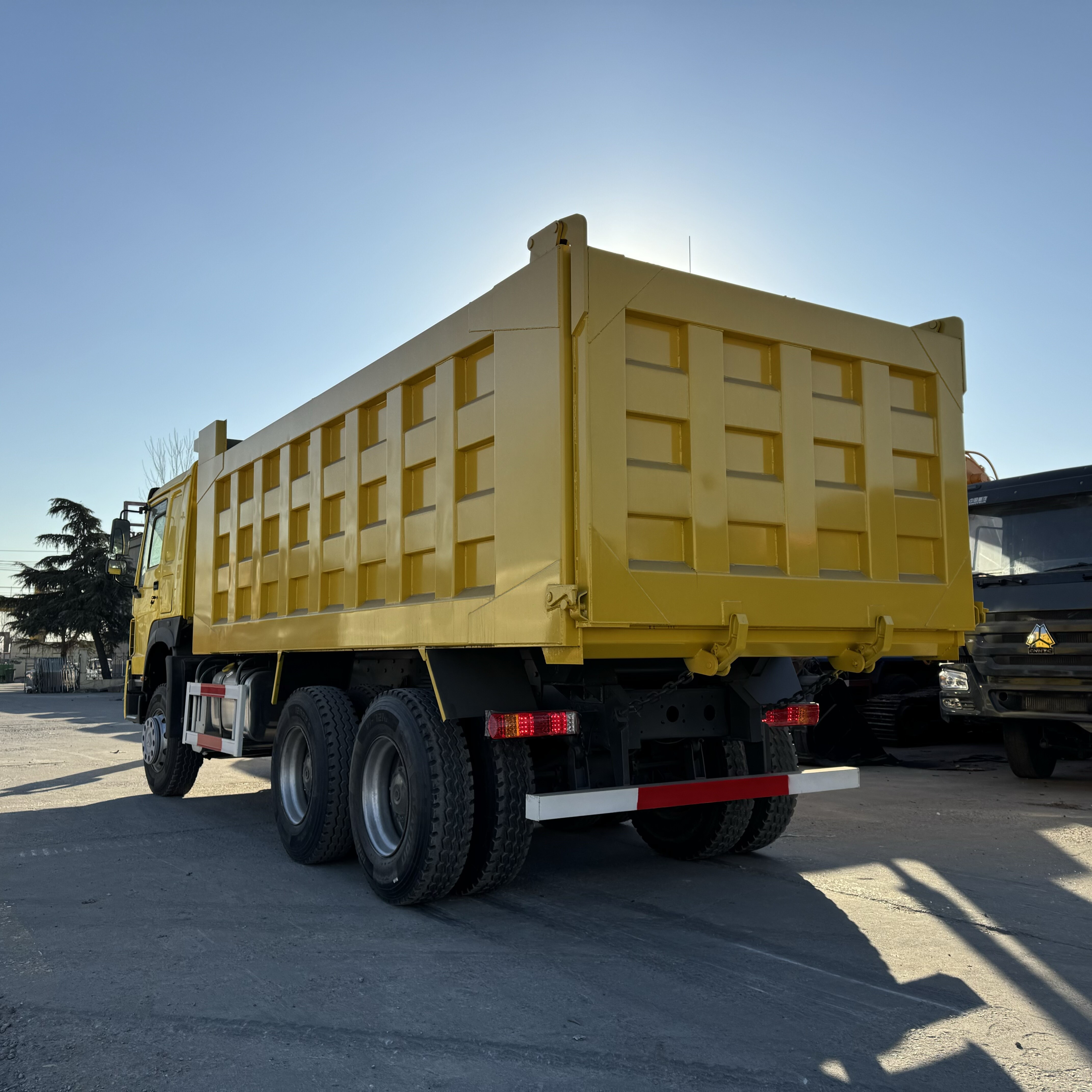 Howo 6x4 Camión volquete