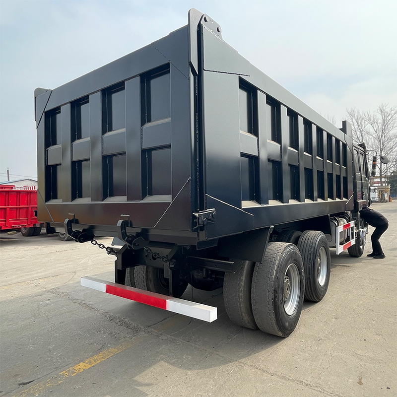 Camión volquete SHACMAN F3000 6x4: resolviendo los retos más difíciles en minería y construcción pesadas