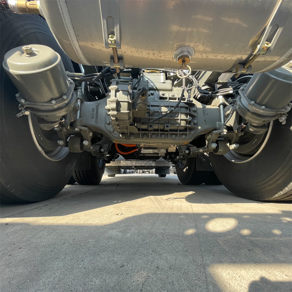 Detalles del remolque volquete 6x4 de Shaanxi 12