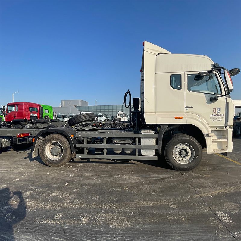 SINOTRUK HOWO NX (HOHAN) 4x2 Cabeza tractora Maestra de la logística ágil y de alta eficiencia