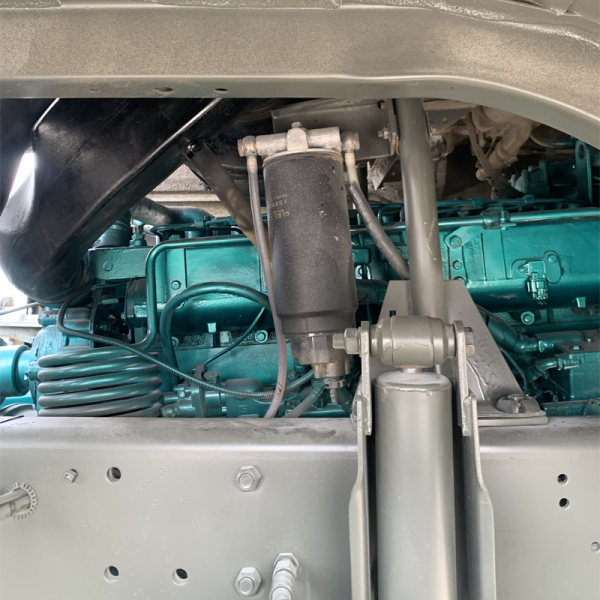Descripción del tanque mezclador de concreto Howo blanco3