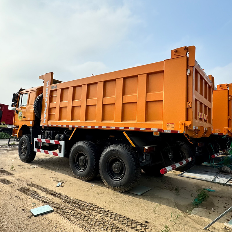 Volquete Shacman 6x6