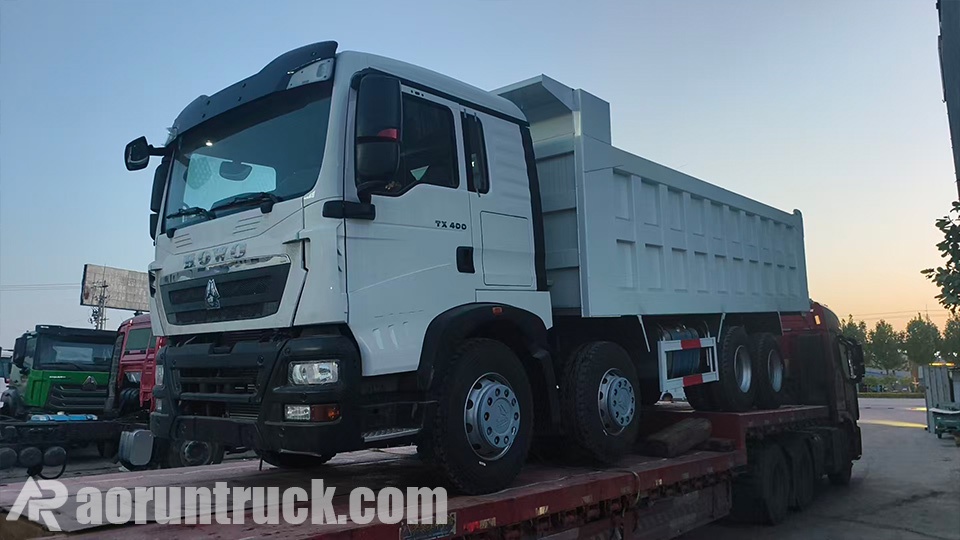 Camiones volquete HOWO TX 8x4 enviados a Senegal