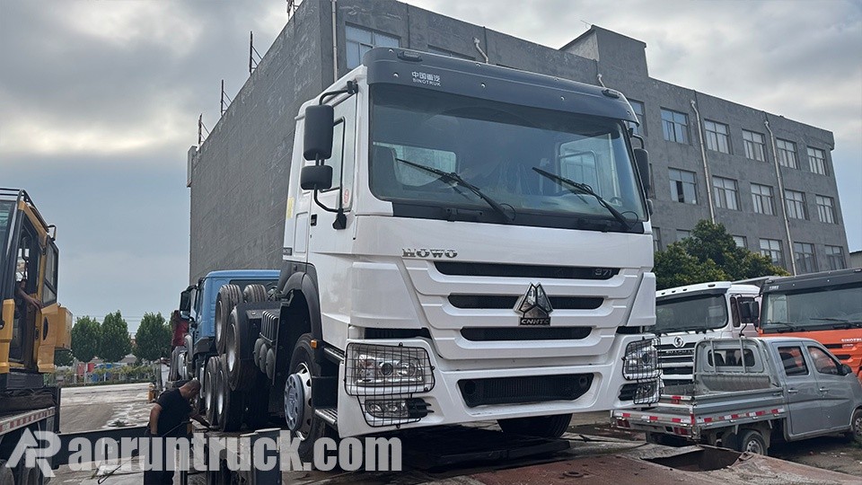 3 Units used Howo 6x4 Tractor Trucks to Guinea 3 unidades de camiones tractores Sinotruk para Guinea