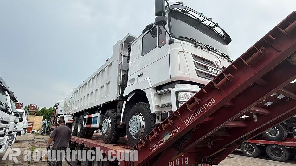 Camiones volquete SHACMAN 8x4 exportados a Lomé, Togo camión volquete de 12 ruedas