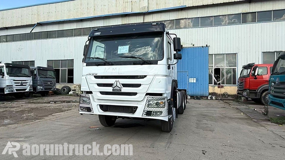 La delegación de transporte de Malí completa la inspección de fábrica de los tractocamiones SINOTRUK HOWO 6x4 2