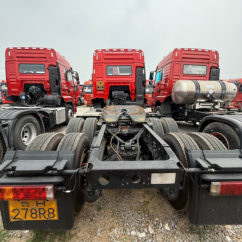 Camión tractor Shacman M3000