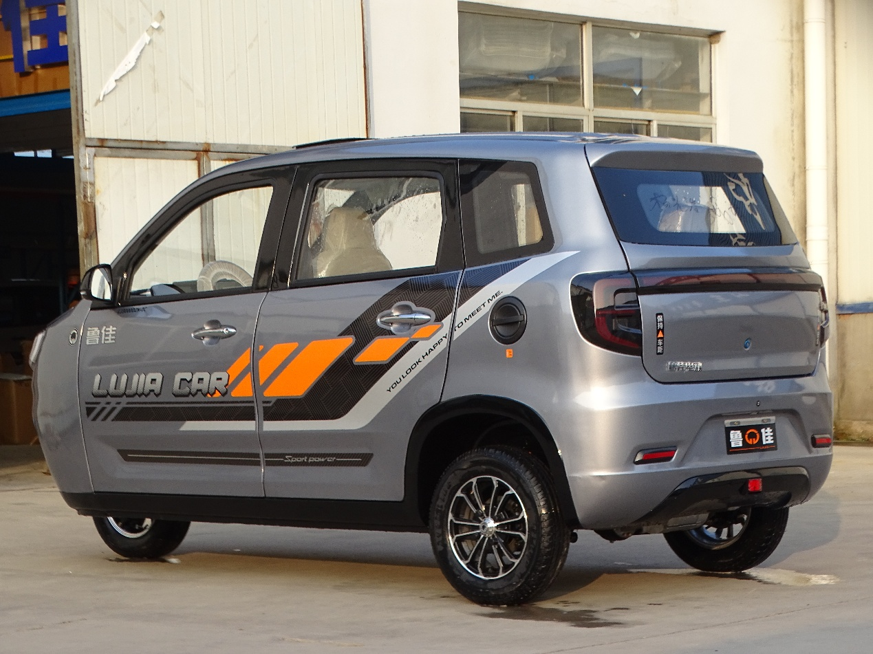 Véhicules de luxe chinois haute qualité 2025 Mini voiture électrique chinoise