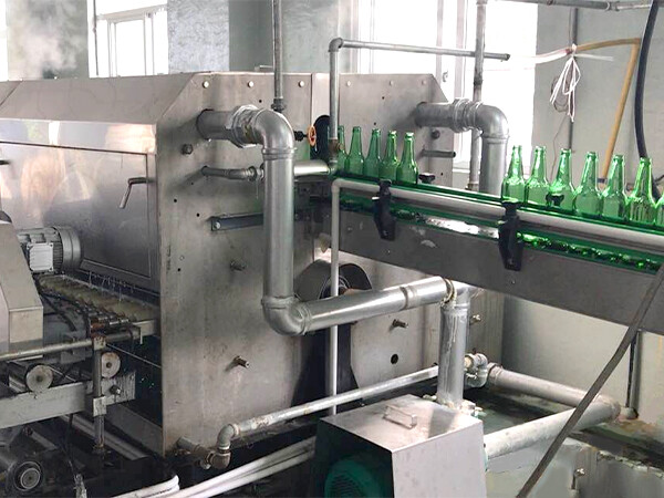 新加 玻璃瓶洗瓶机