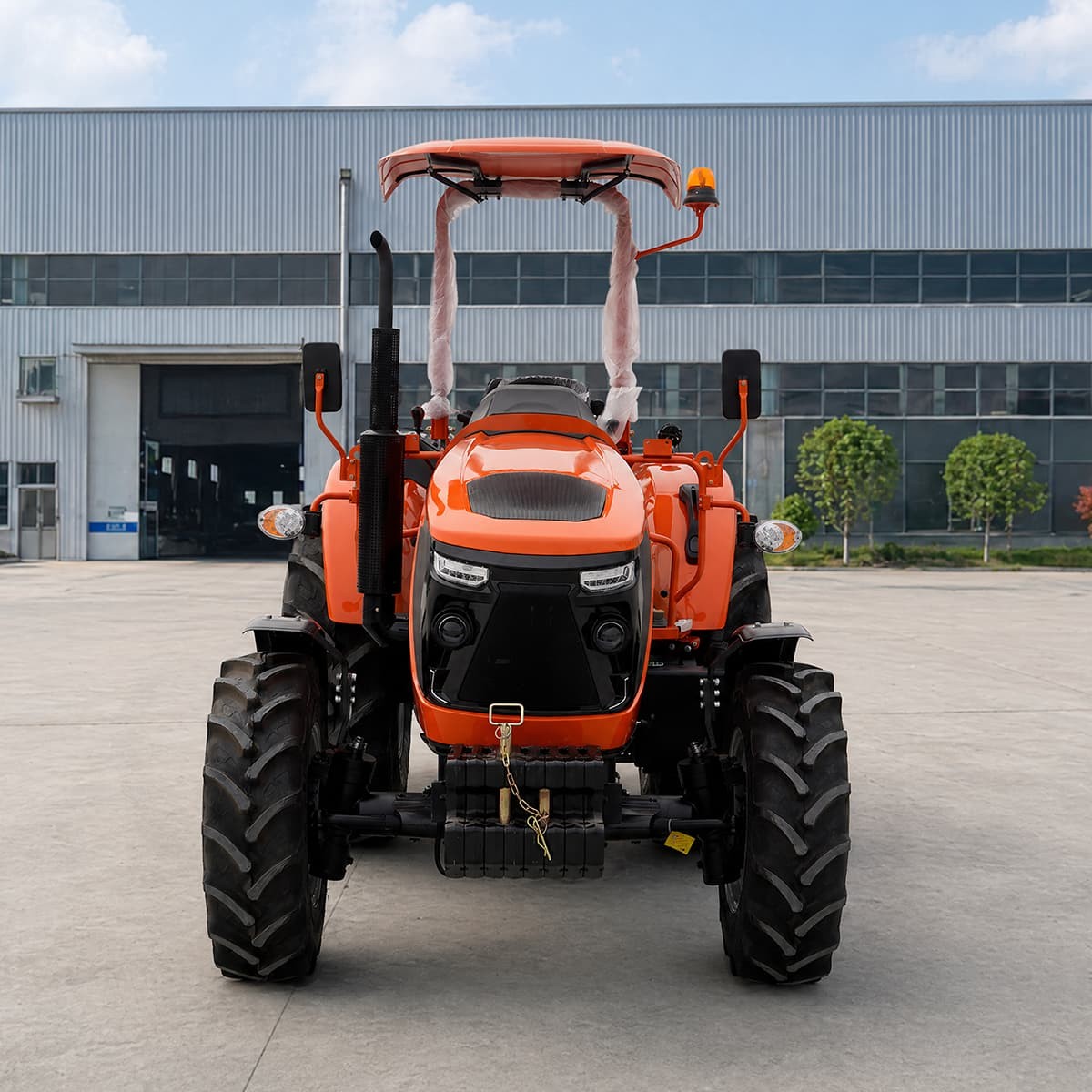 Trator OXPLO OX1104-4R