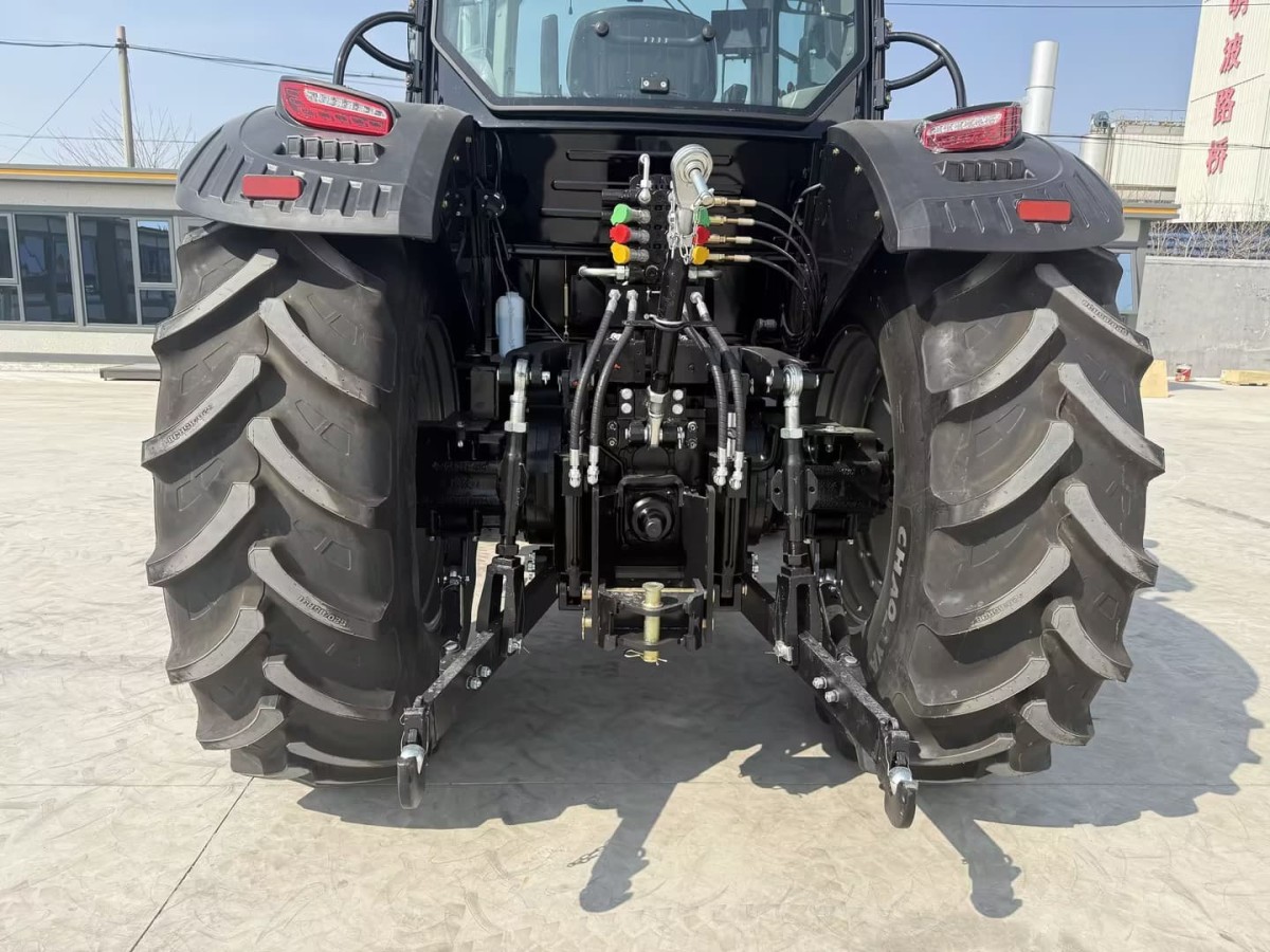 Engate Rápido do Sistema de Três Pontos Trator 150 CV para Agricultura Comercial OX-1504