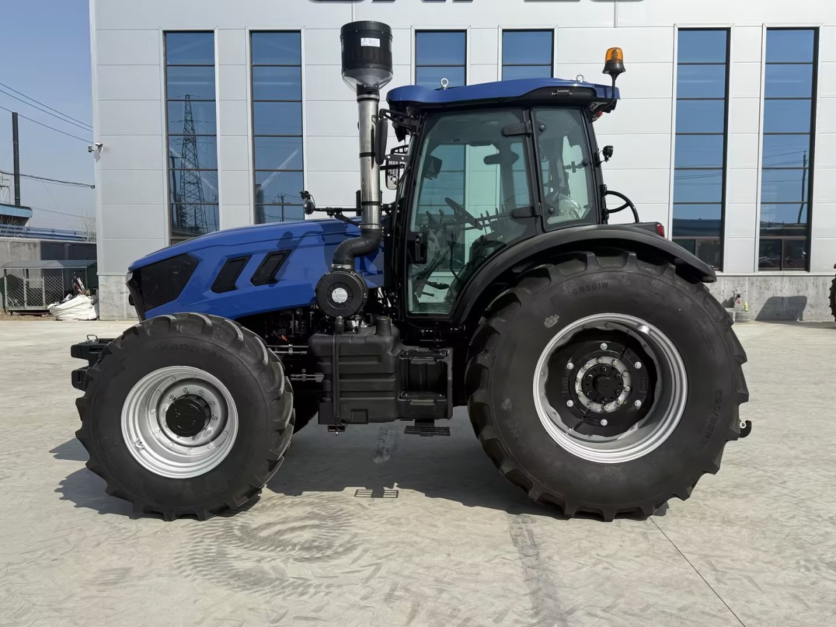 trator agrícola OXPLO 1787283714949270462704455680.jpg@!w400